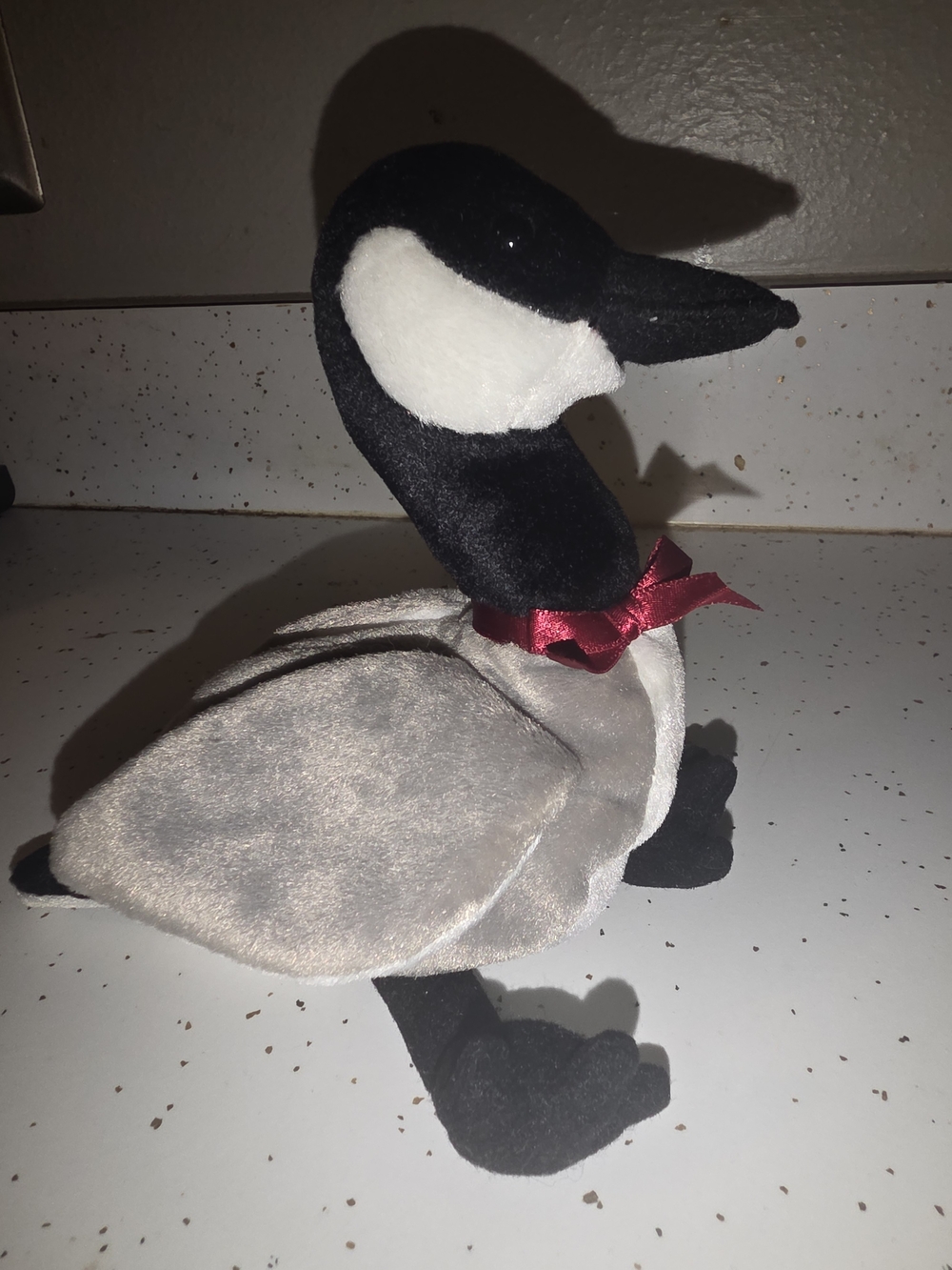 Ty Plush Canada Goose Toy with Red Ribbon Loosy 1998 NWT